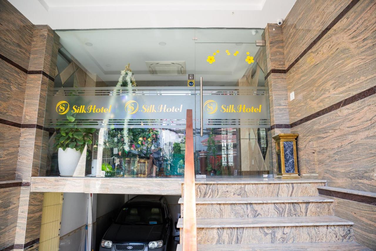Silk Hotel Near Tan Son Nhat Airport Ho-Chi-Minh-Stadt Exterior foto
