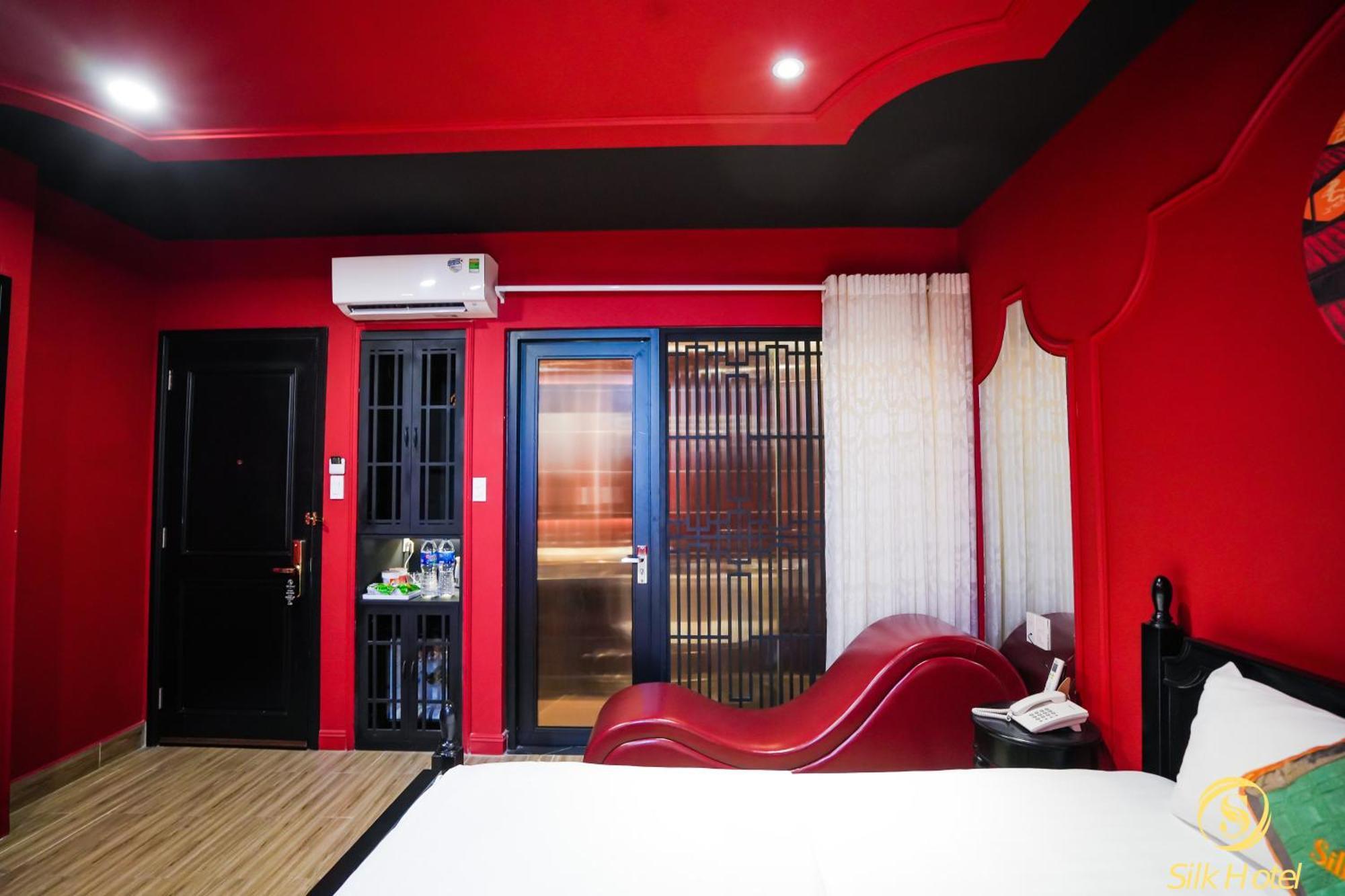 Silk Hotel Near Tan Son Nhat Airport Ho-Chi-Minh-Stadt Exterior foto
